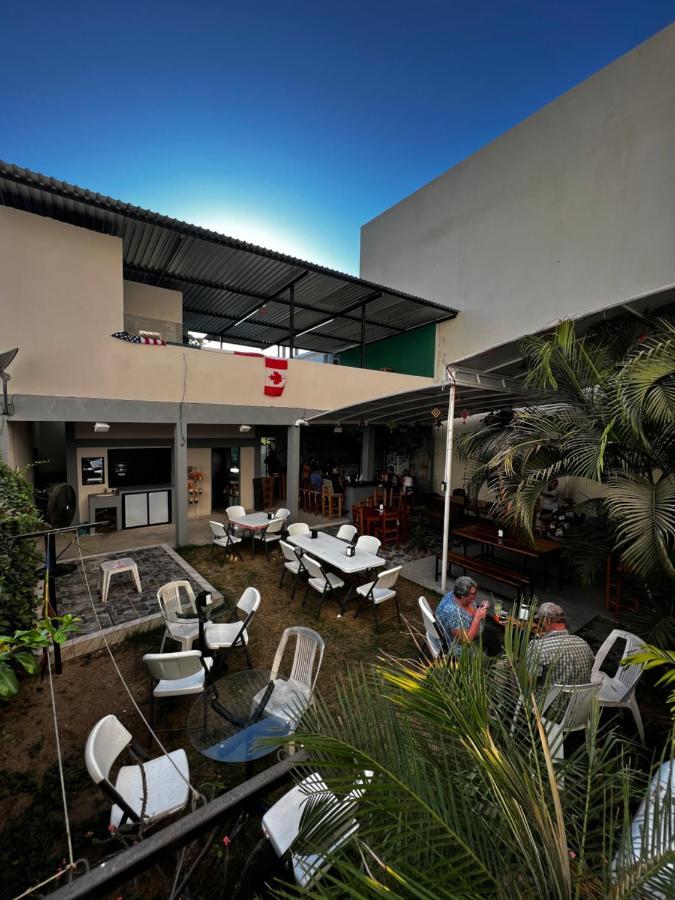 Hostal Bucerías Exterior photo